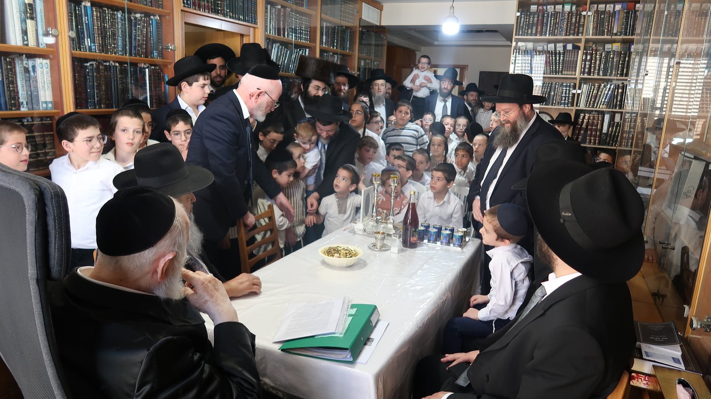 הקבלת פני רבו אצל הגר"י זילברשטיין