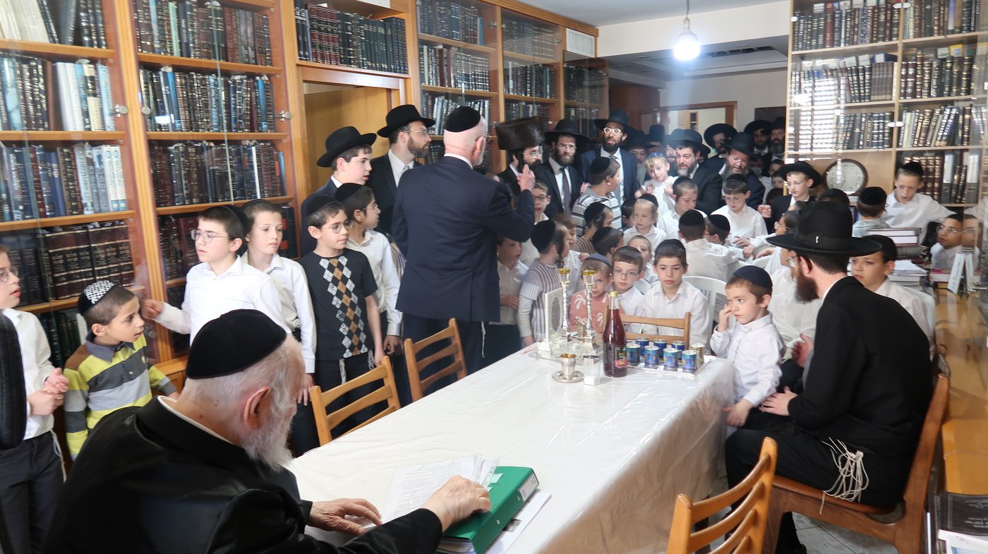 הקבלת פני רבו אצל הגר"י זילברשטיין