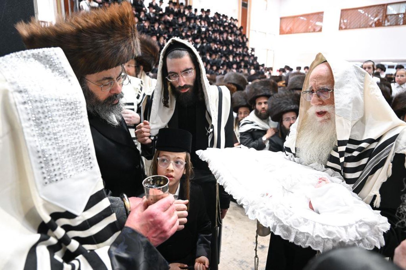 שמחת הברית לנין האדמו"ר מצאנז