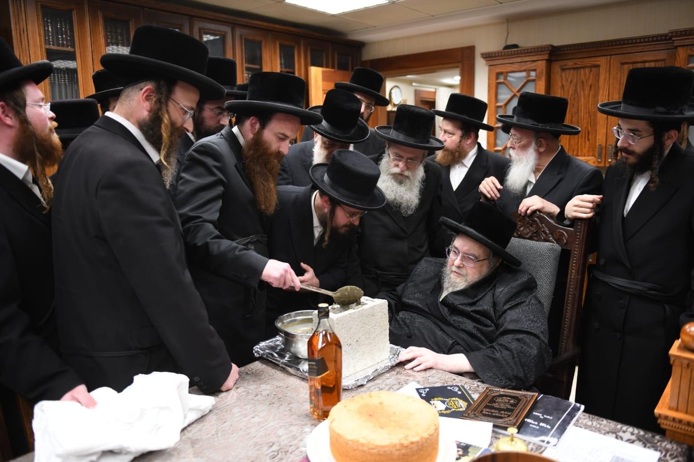טרם המעמד, אצל האדמו"ר מבעלזא