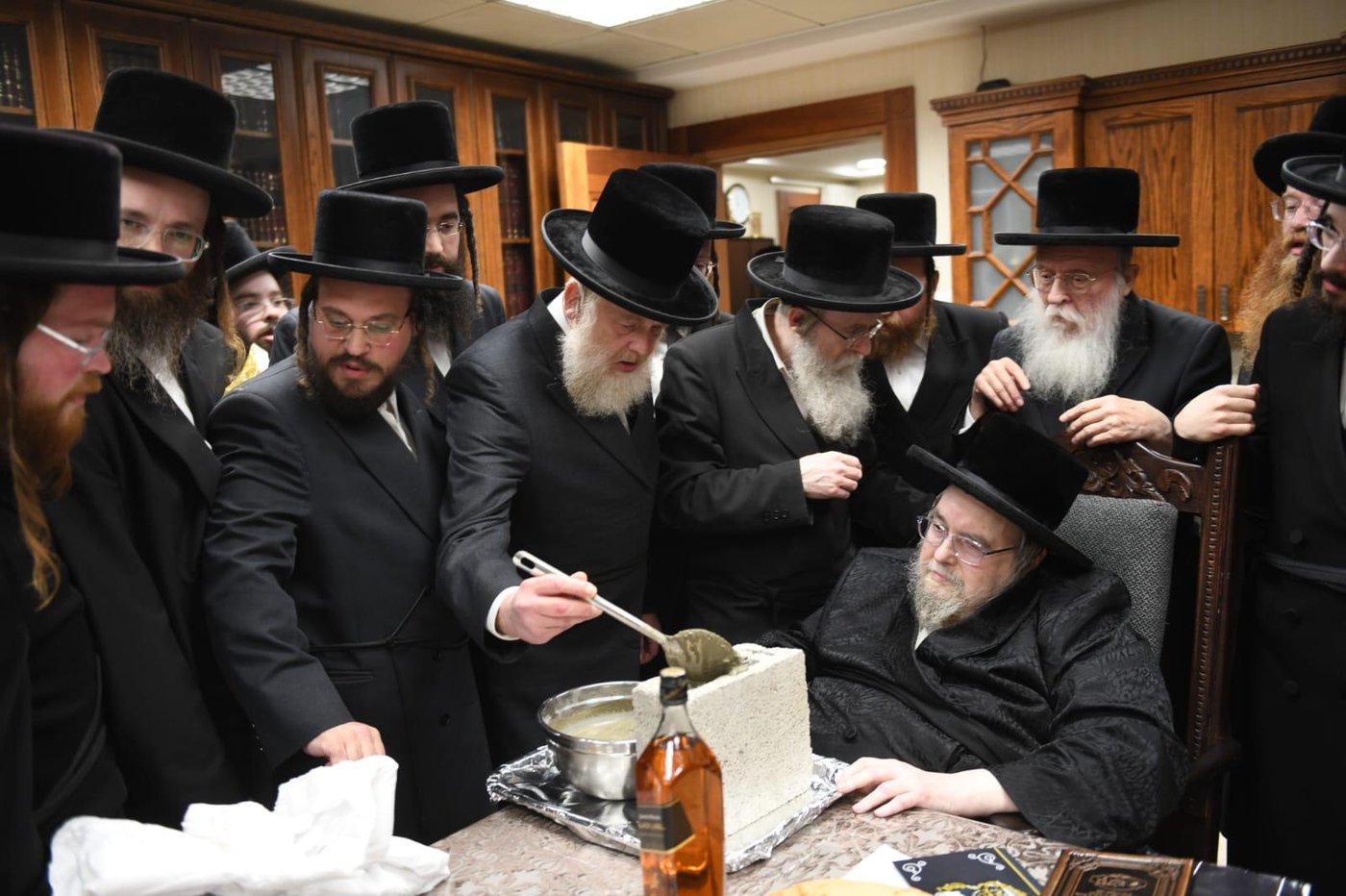 טרם המעמד, אצל האדמו"ר מבעלזא