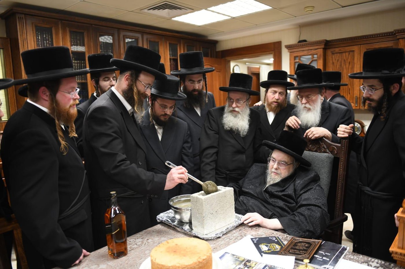 טרם המעמד, אצל האדמו"ר מבעלזא