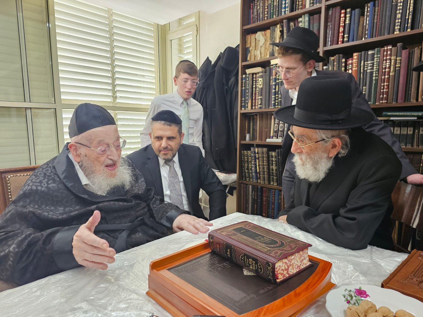חג הפסח אצל הגרמ"צ ברגמן