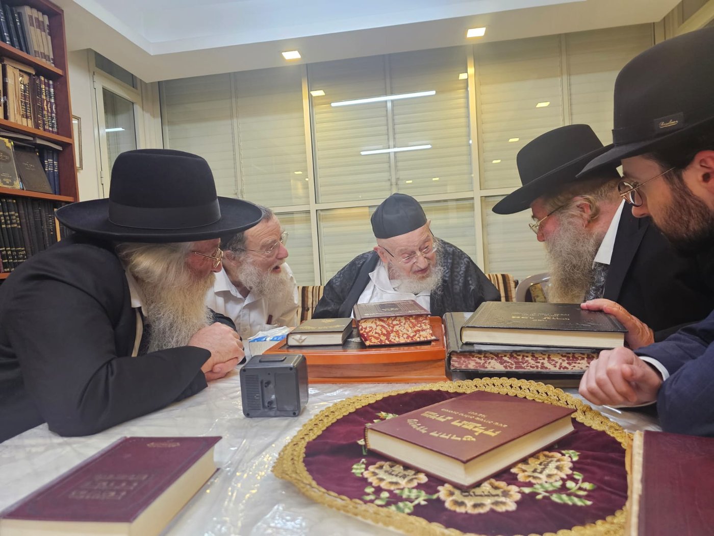 חג הפסח אצל הגרמ"צ ברגמן