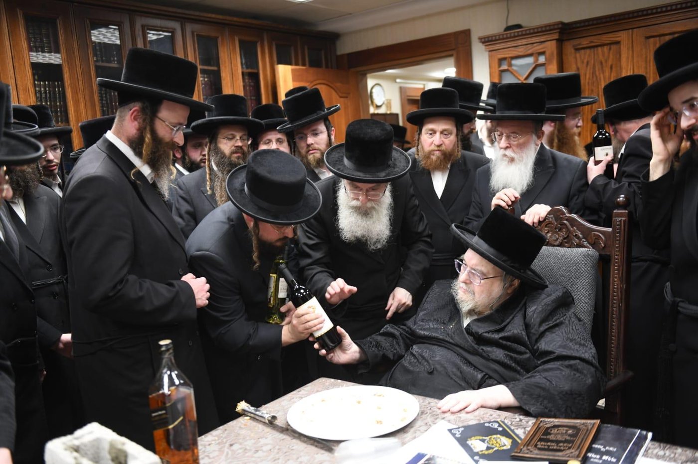 הנחת אבן הפינה בבעלזא קריית גת