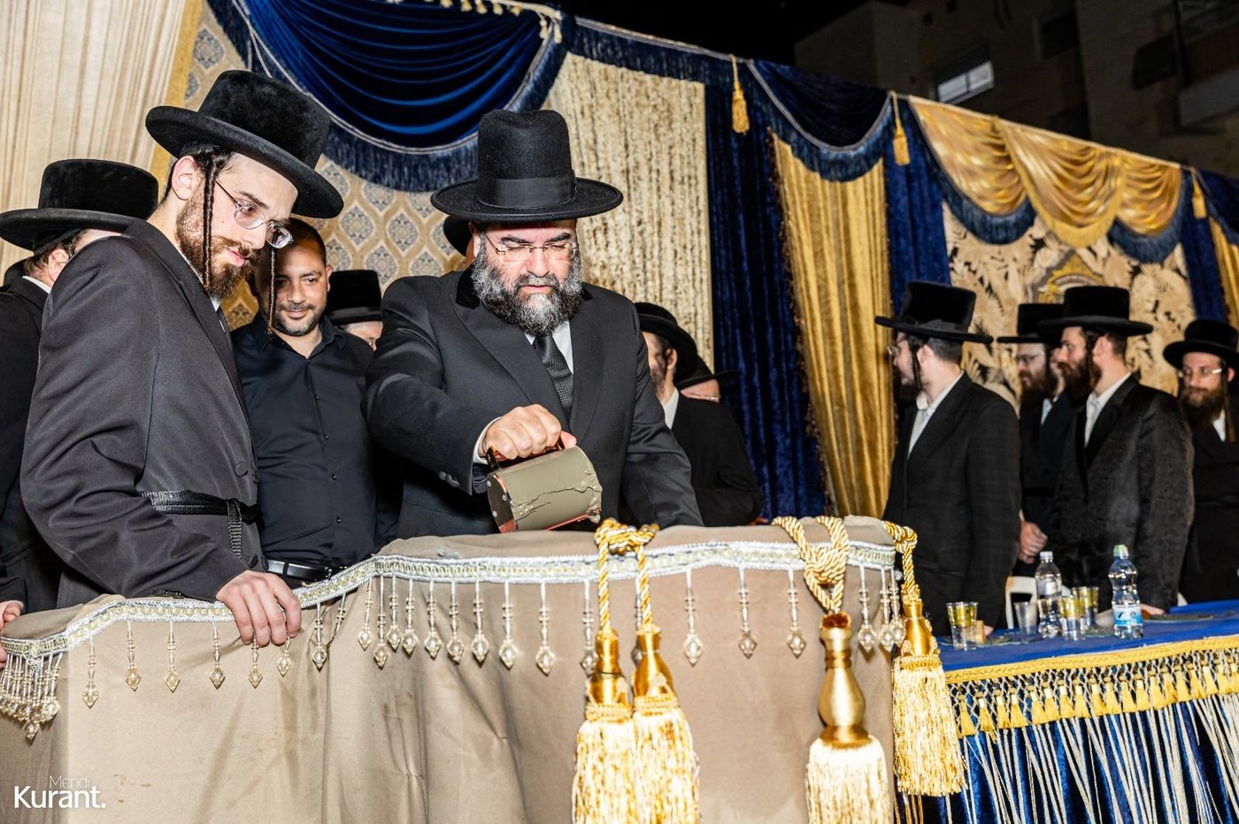 הנחת אבן הפינה בבעלזא קריית גת
