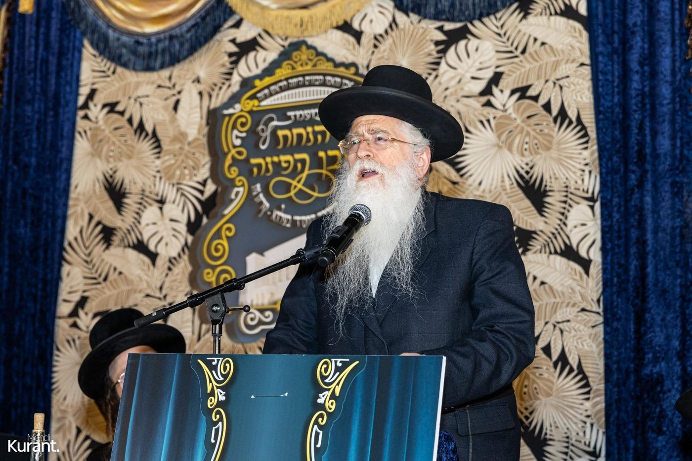הנחת אבן הפינה בבעלזא קריית גת
