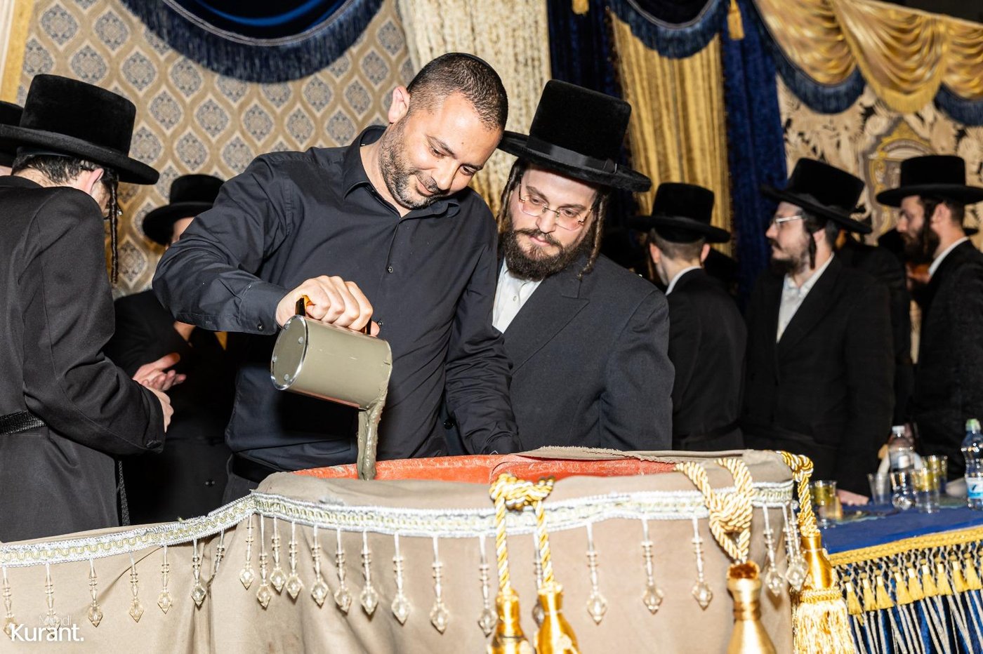 הנחת אבן הפינה בבעלזא קריית גת