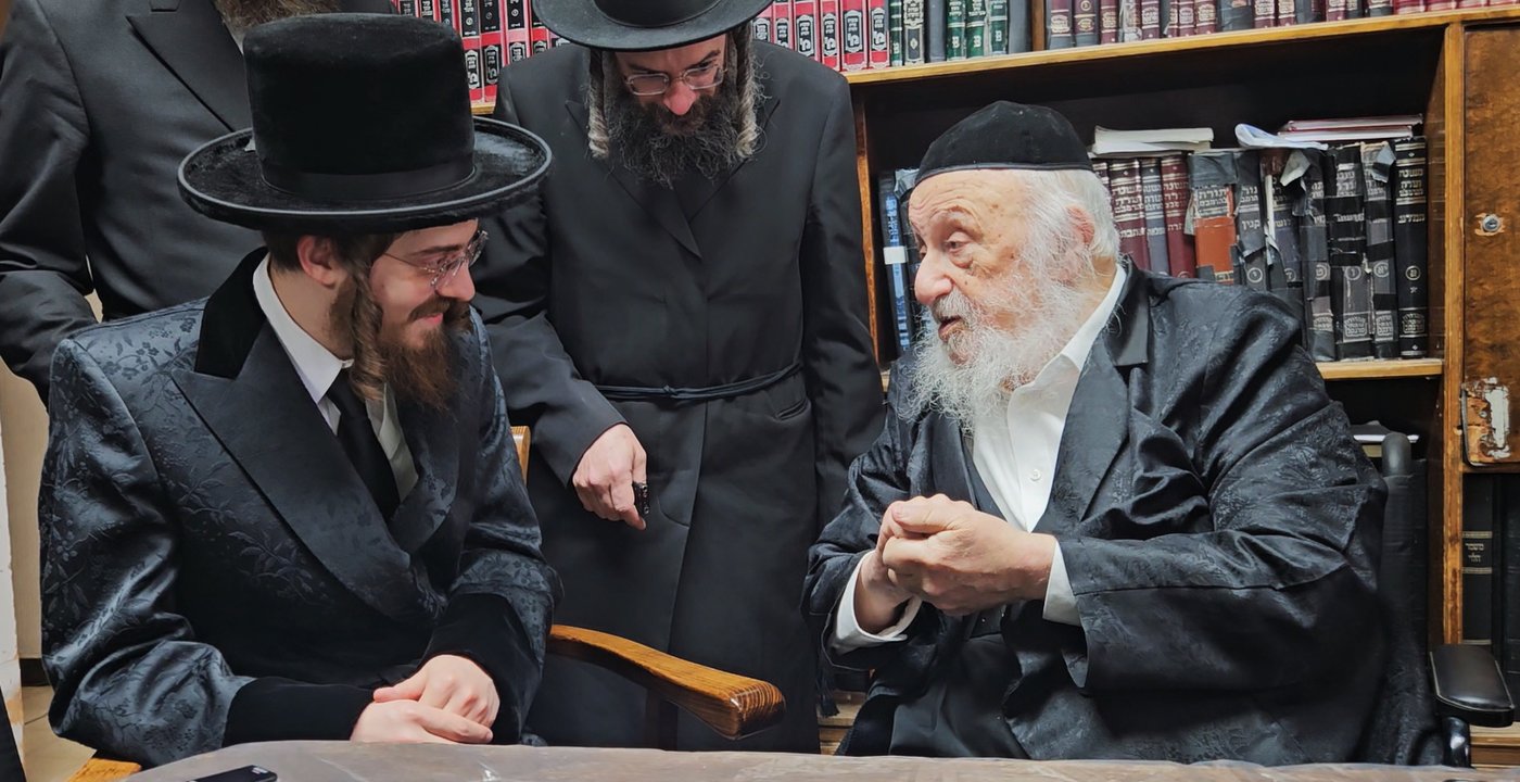 העלייה למעונו של ראש הישיבה הגרב"ד פוברסקי
