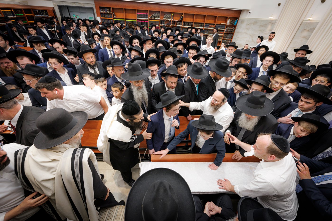 העלייה למעונו של ראש הישיבה הגרב"ד פוברסקי