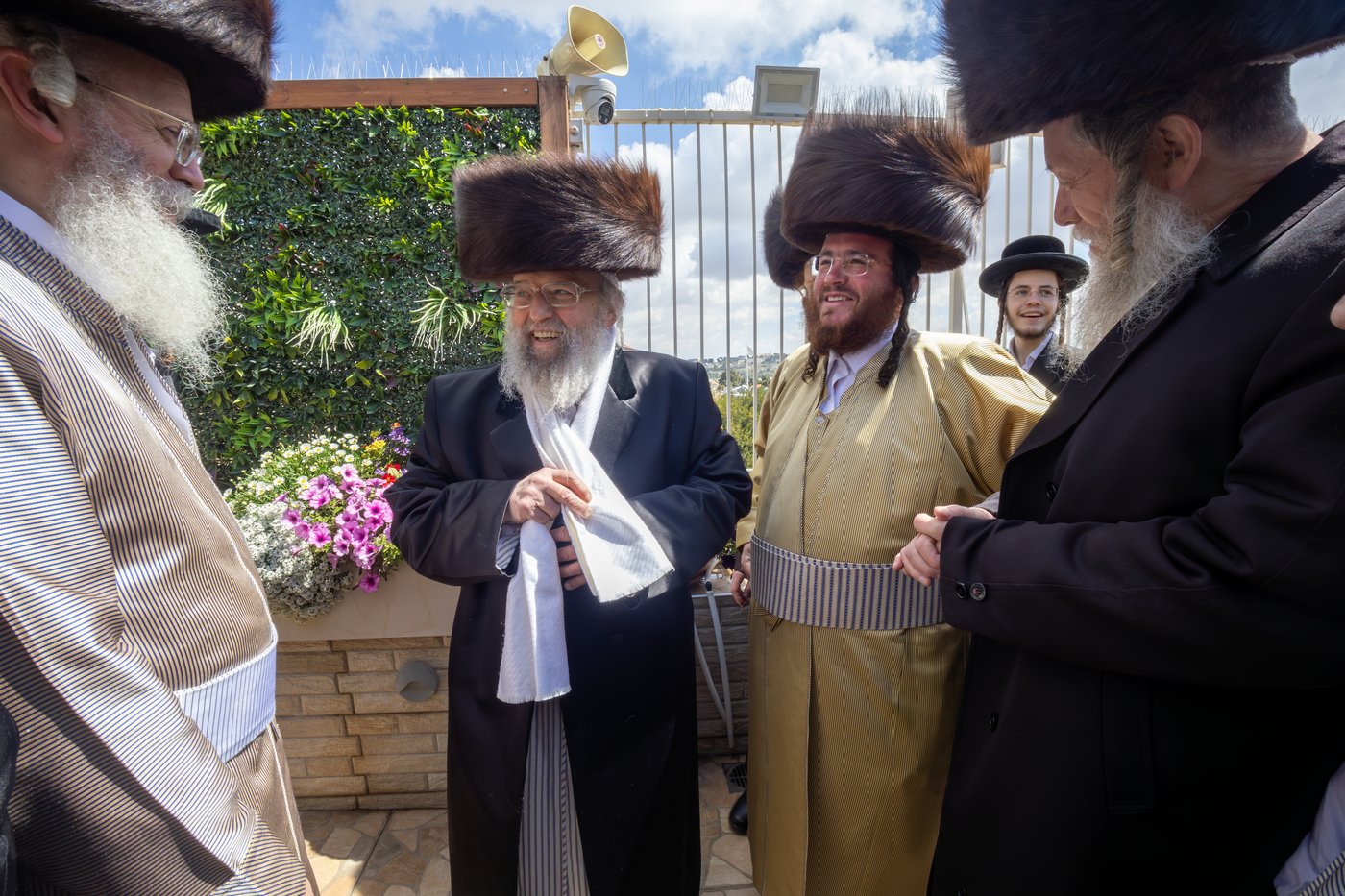 האדמו"ר מפינסק קרלין בברכת האילנות