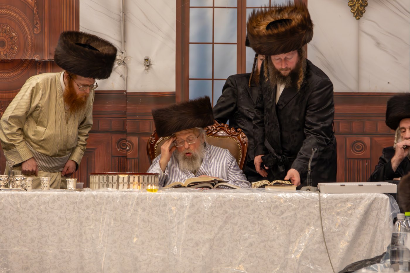 האדמו"ר מפינסק קרלין בטיש הילולת הרה"ק רבי אהרן הגדול מקרלין זי"ע