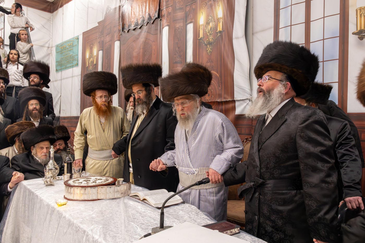 האדמו"ר מפינסק קרלין בטיש הילולת הרה"ק רבי אהרן הגדול מקרלין זי"ע