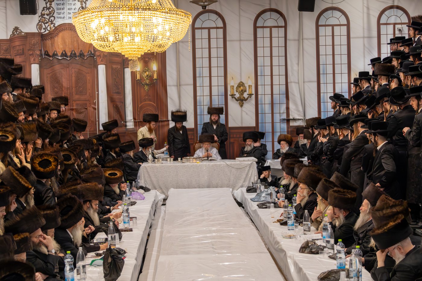 האדמו"ר מפינסק קרלין בטיש הילולת הרה"ק רבי אהרן הגדול מקרלין זי"ע