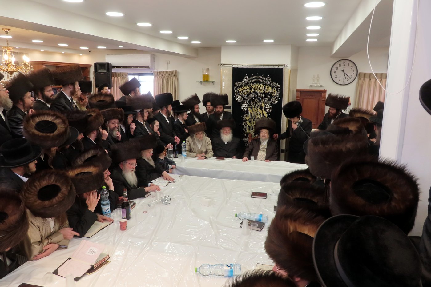 חג הפסח בצל הגה"צ רבי יעקב מאיר שכטר