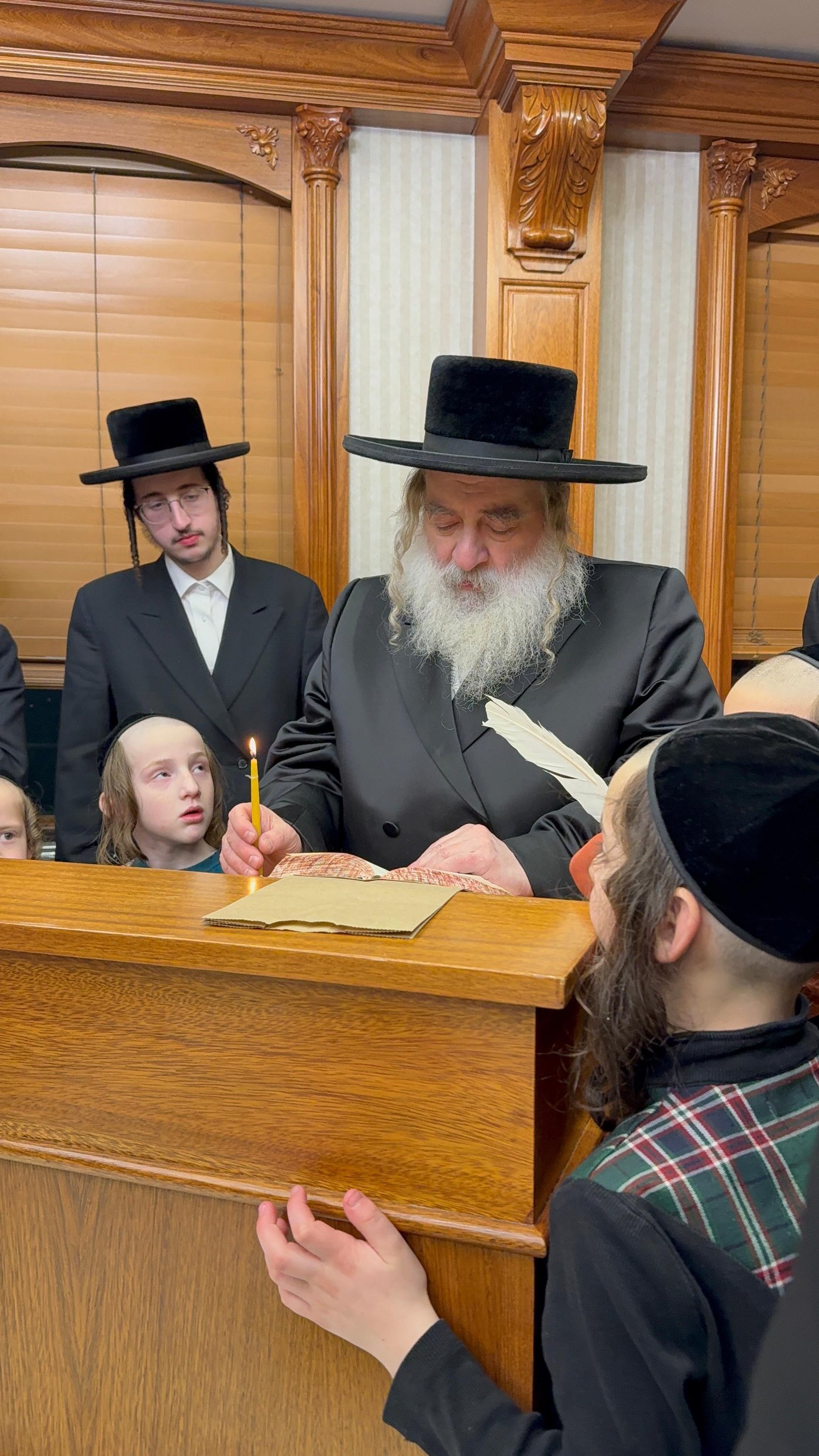 חג הפסח בחצה"ק קראלי