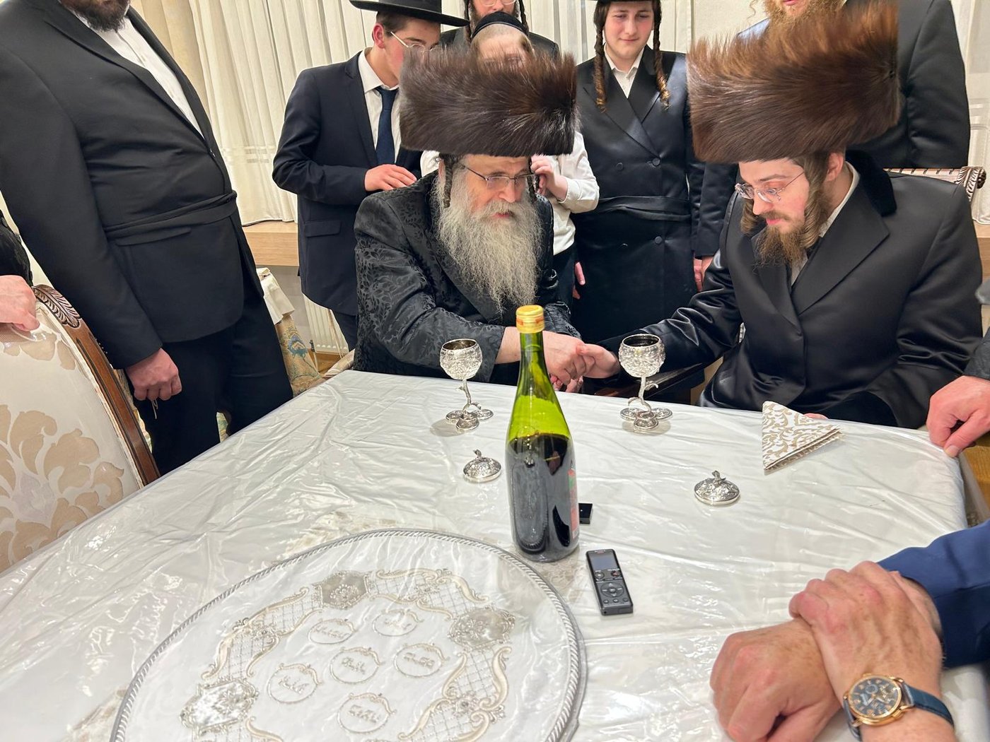 האדמו"ר מסאדיגורה בביקור אצל הגה"צ רבי אהרן שיף גאב"ד אנטווערפן