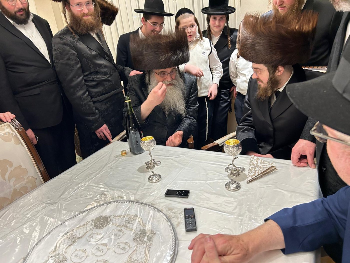 האדמו"ר מסאדיגורה בביקור אצל הגה"צ רבי אהרן שיף גאב"ד אנטווערפן