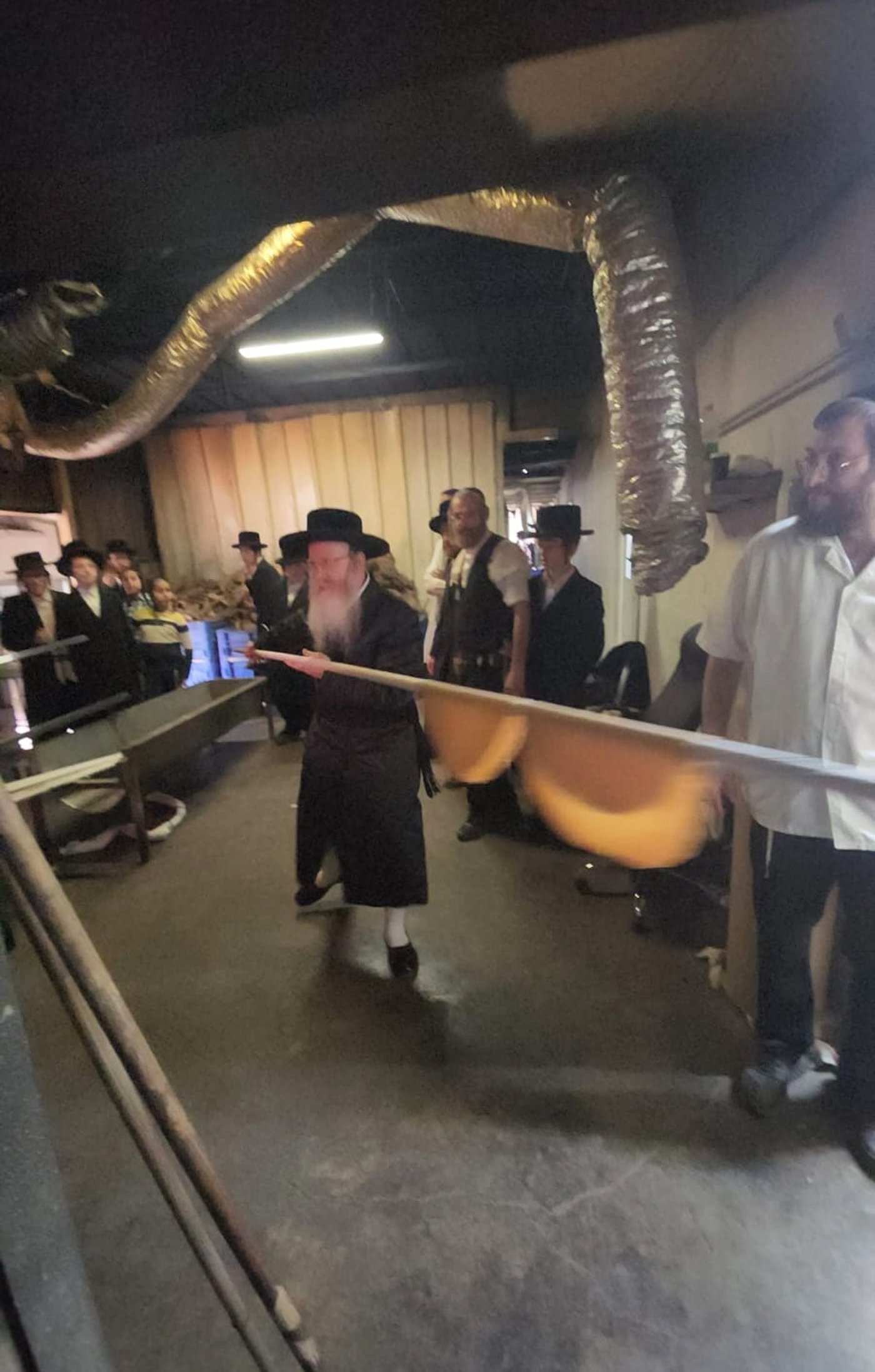 חג הפסח בחצה"ק קרעטשניף קריית גת 