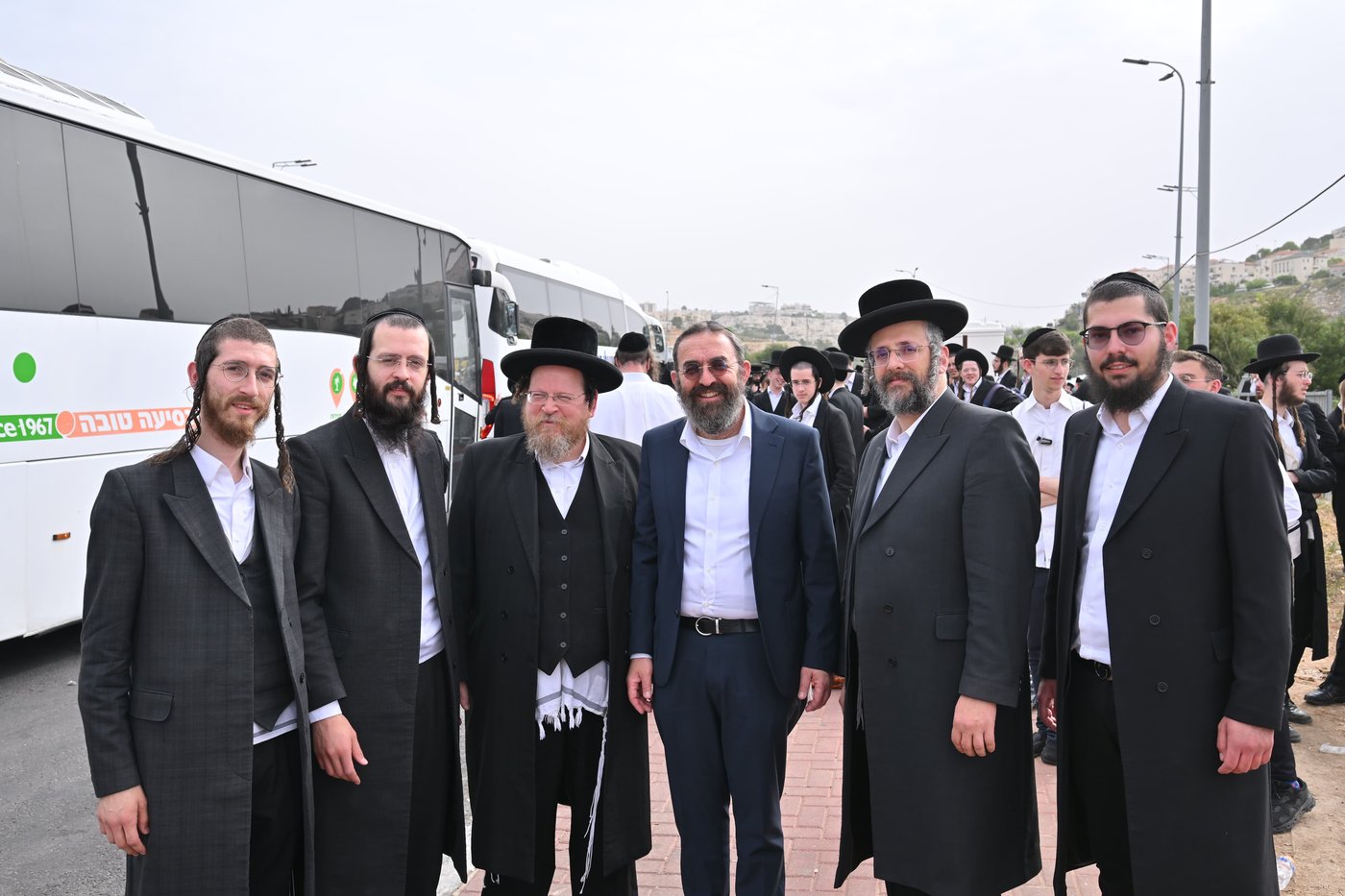 הטיול של הבחורים החסידיים בביתר עילית