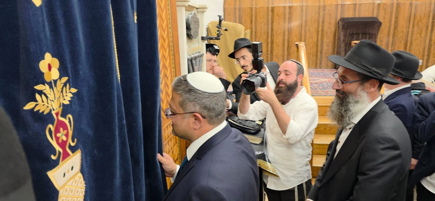 השר איתמר בן גביר במרכז חב"ד העולמי