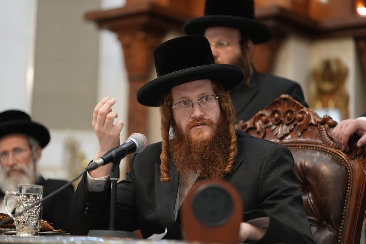 טיש הילולא בקאליב