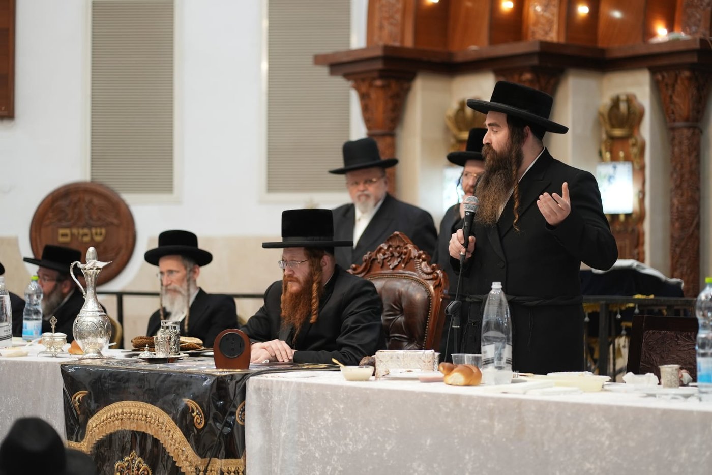 טיש הילולא בקאליב