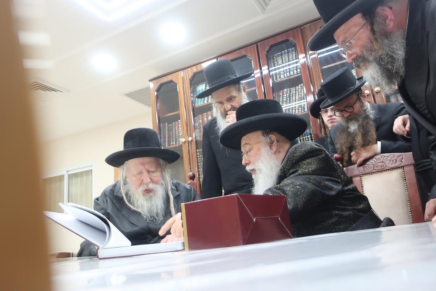 כי הנה המלכים נועדו - פגישת האדמורי"ם מגור ומישקולץ