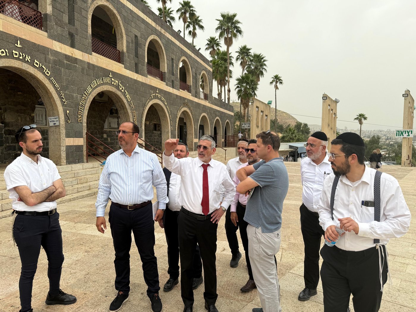 היערכות להילולת ר' מאיר בעל הנס