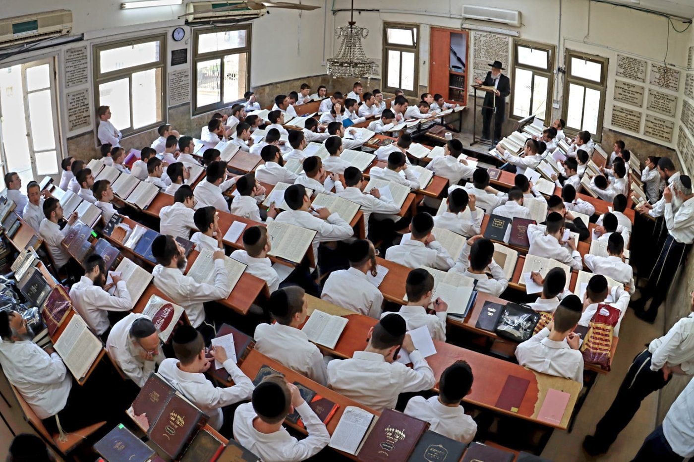 פתיחת זמן קיץ בפוניבז'