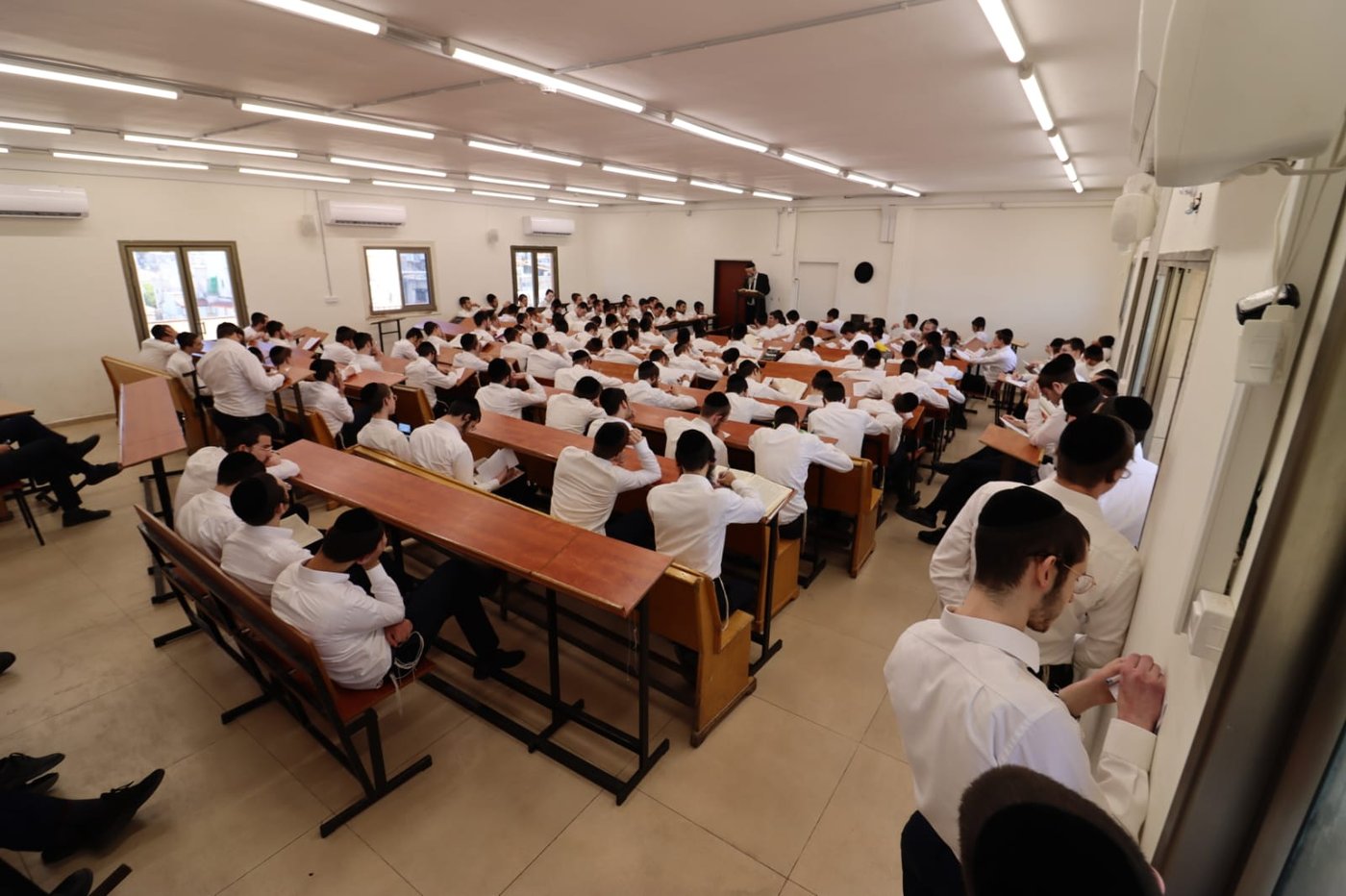 פתיחת זמן קיץ בפוניבז'
