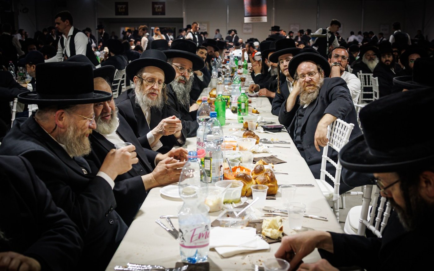 סעודת הילולא בקרעסטיר