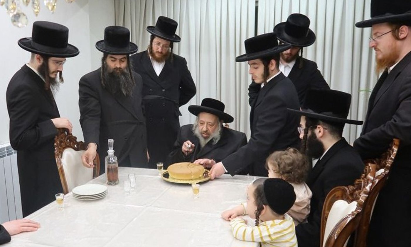 האדמו"ר מדעעש בביקור אצל הרה"צ חיים מאיר רוקח