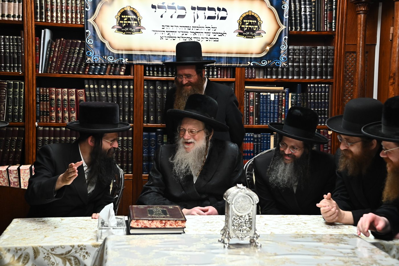 מבחן הוראה בבית האדמו"ר ממודז'יץ