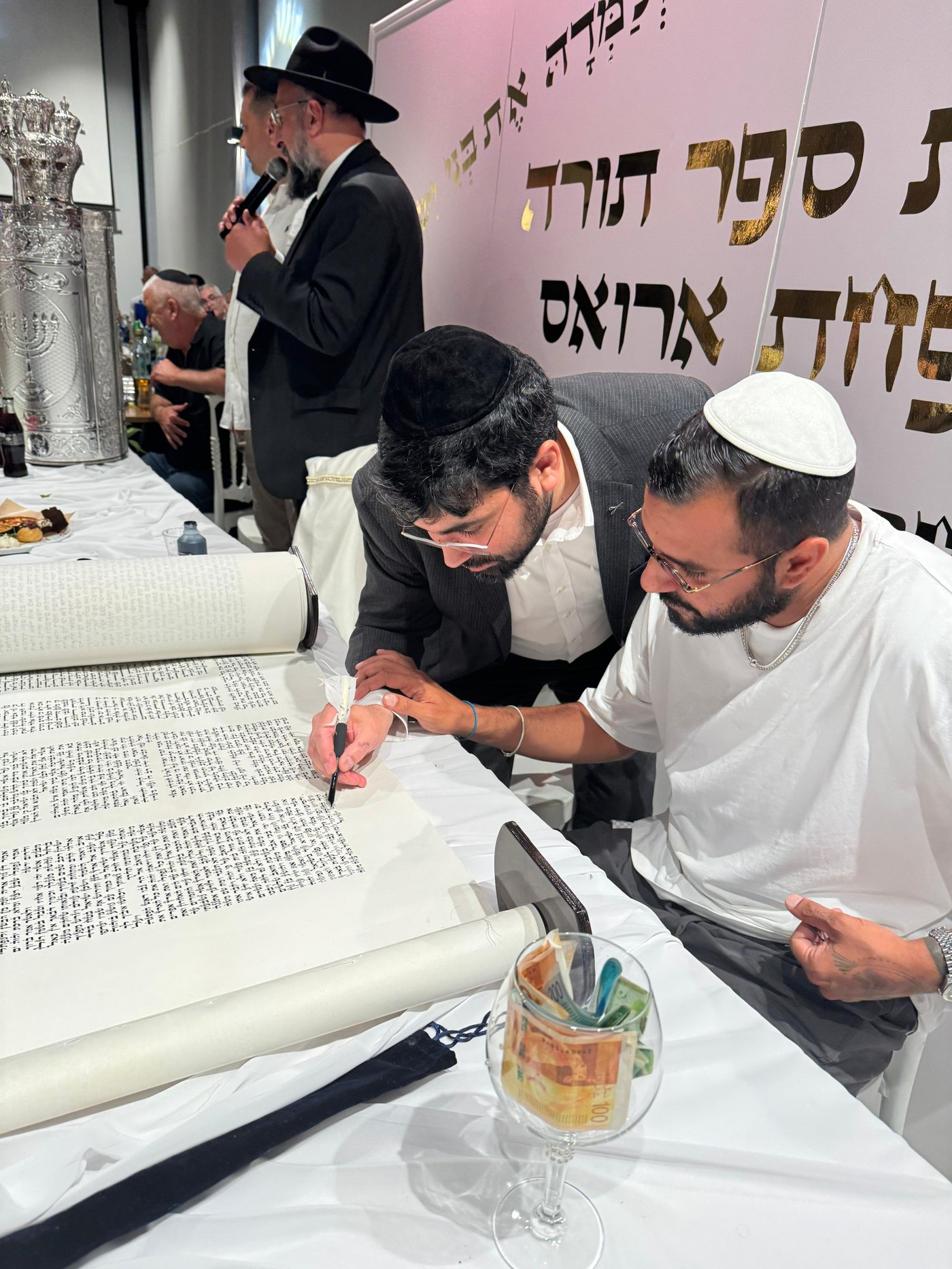 זופניק בכיכר | כל התמונות, הנייעס והחשיפות של השבוע
