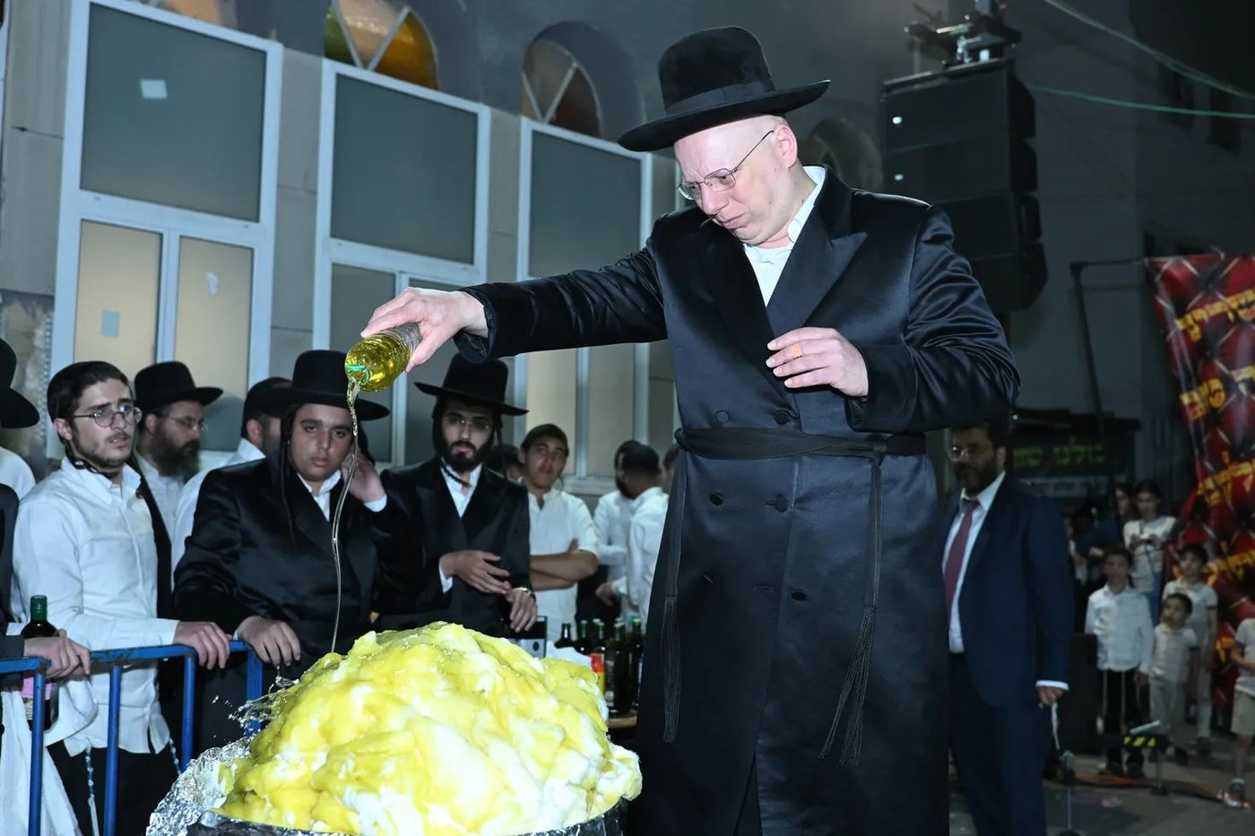 הגאון הרב ליאור גלזר בהדלקה לכבוד ל"ג בעומר