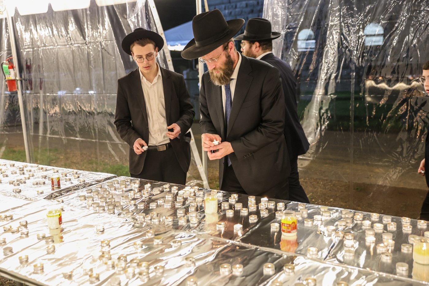 אלפי ישראל בעליה לציון הרה"ק מבאבוב זצ"ל בליל ל"ג בעומר תשפ"ה