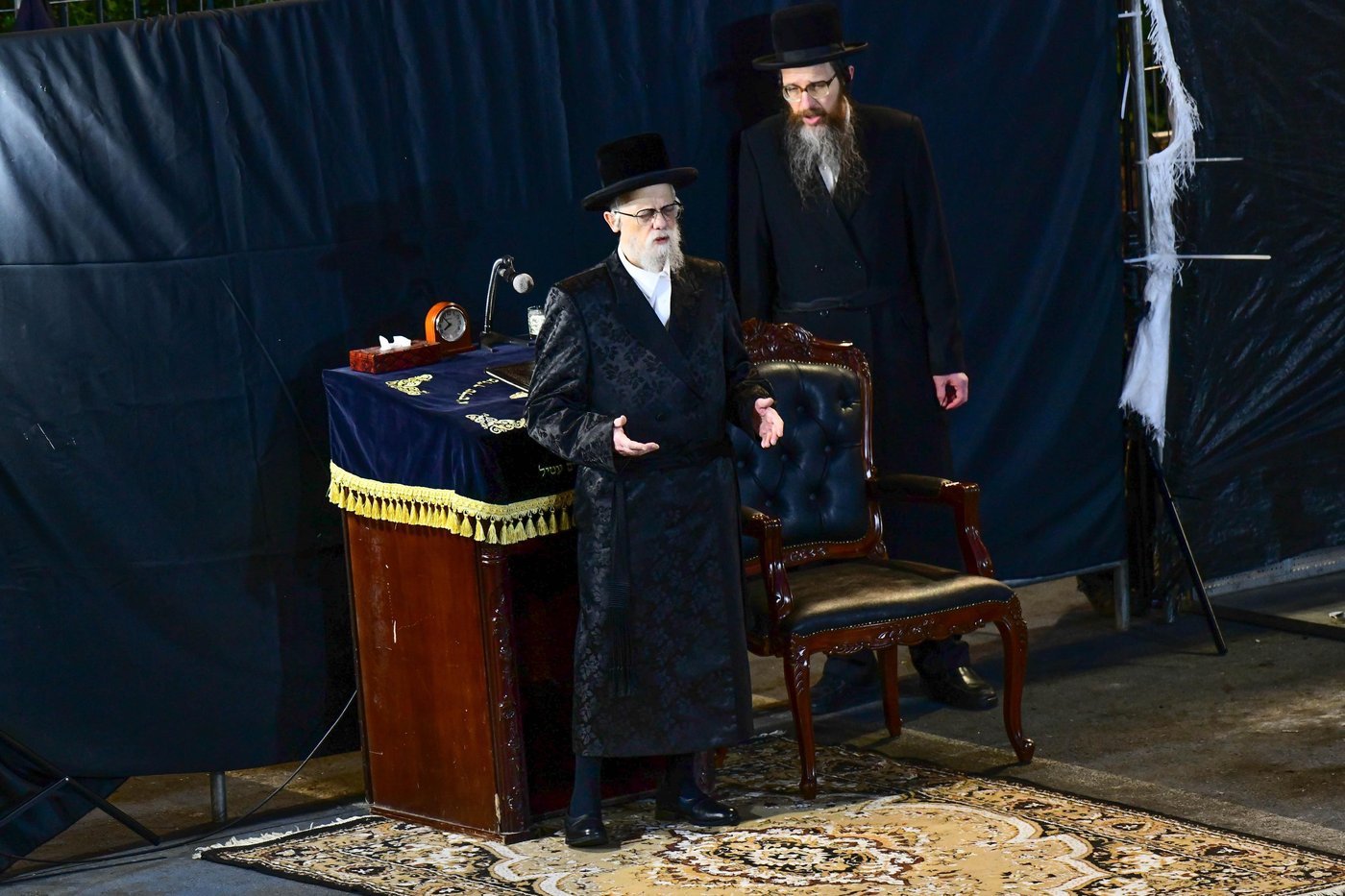 האדמו"ר מסערט ויז'ניץ באתרא קדישא מירון
