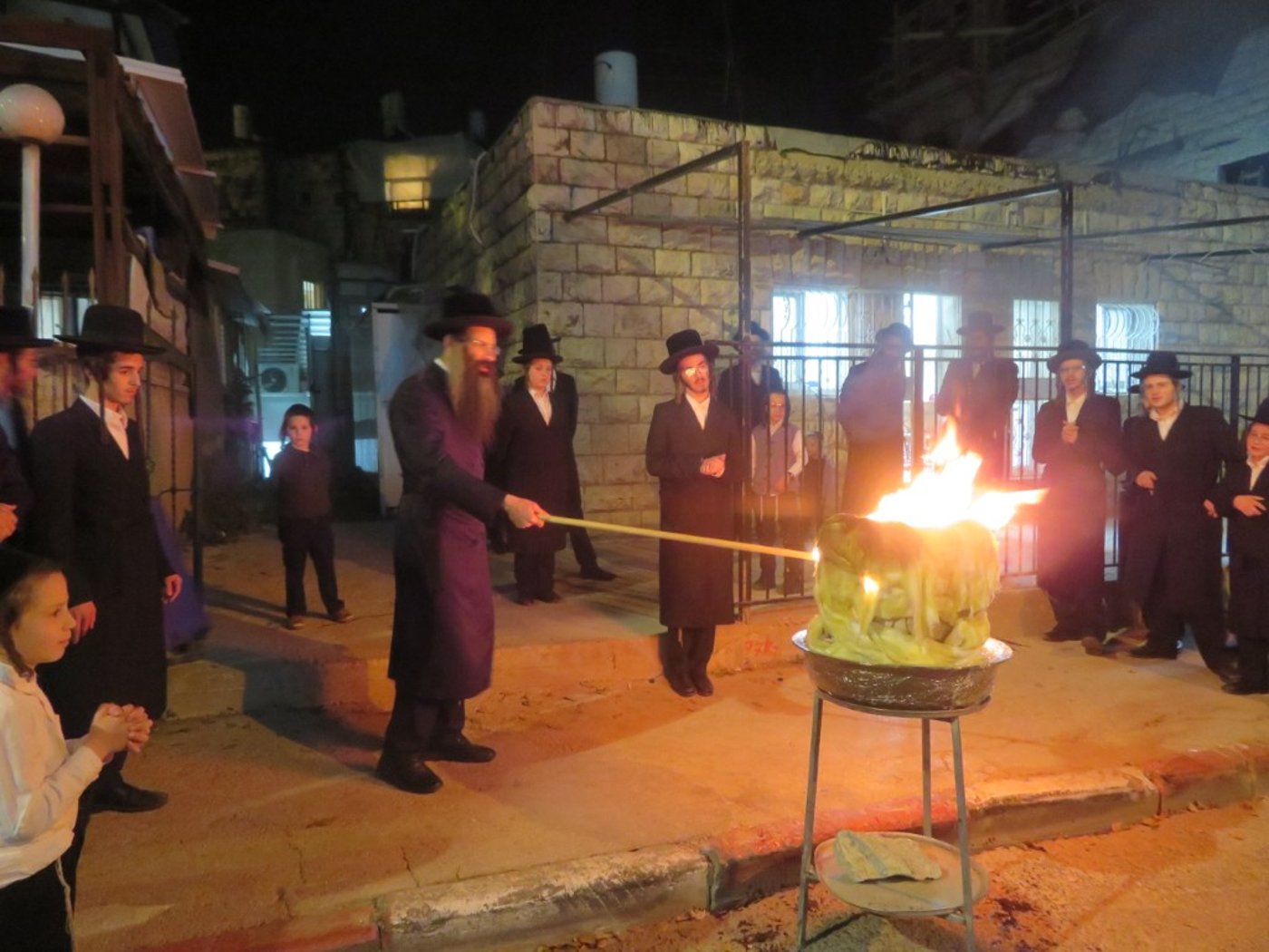ל"ג בעומר בחצה"ק סטריקוב ירושלים