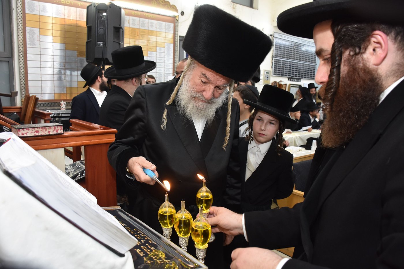ל"ג בעומר בחצה"ק אשלג