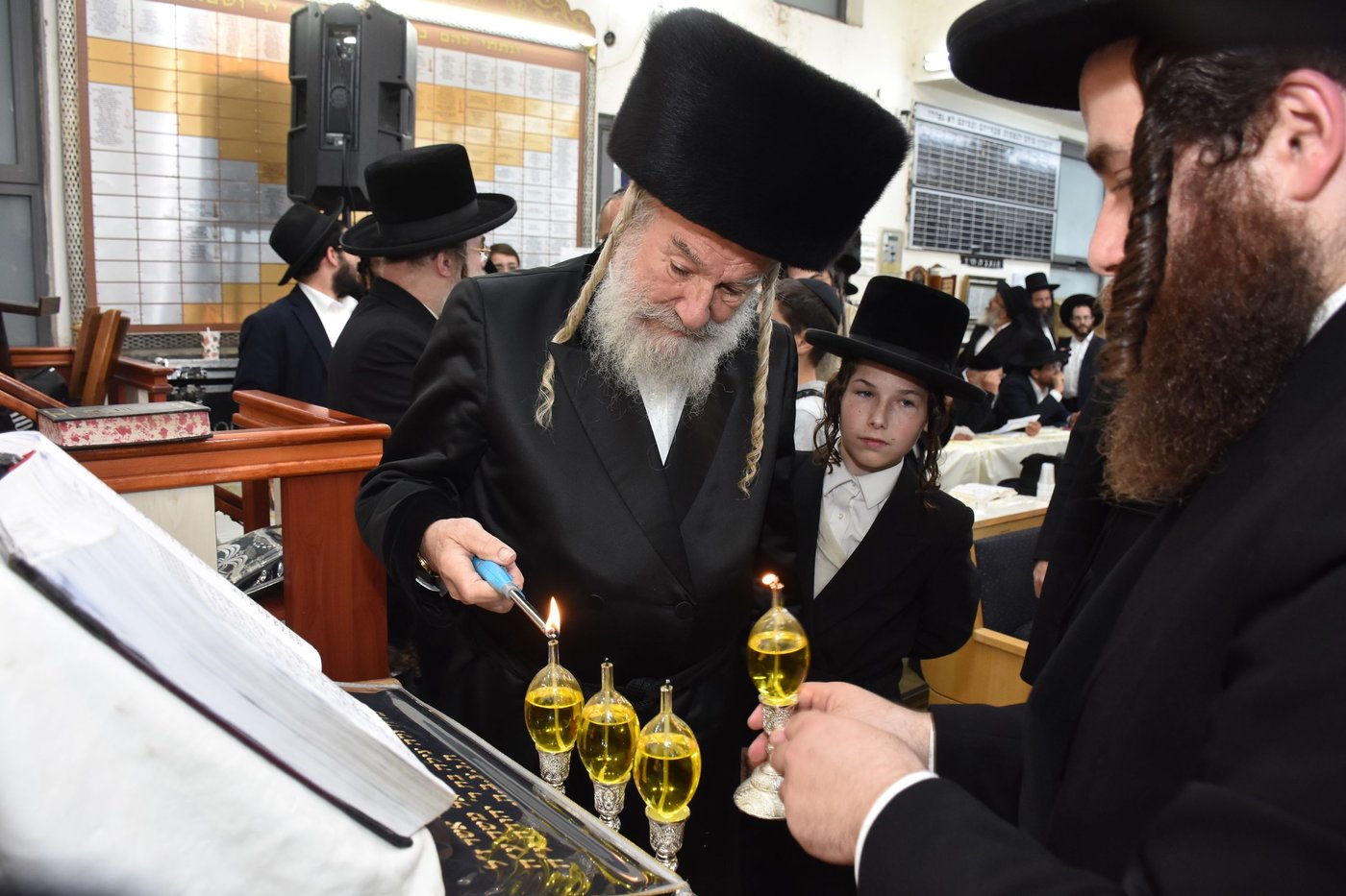 ל"ג בעומר בחצה"ק אשלג