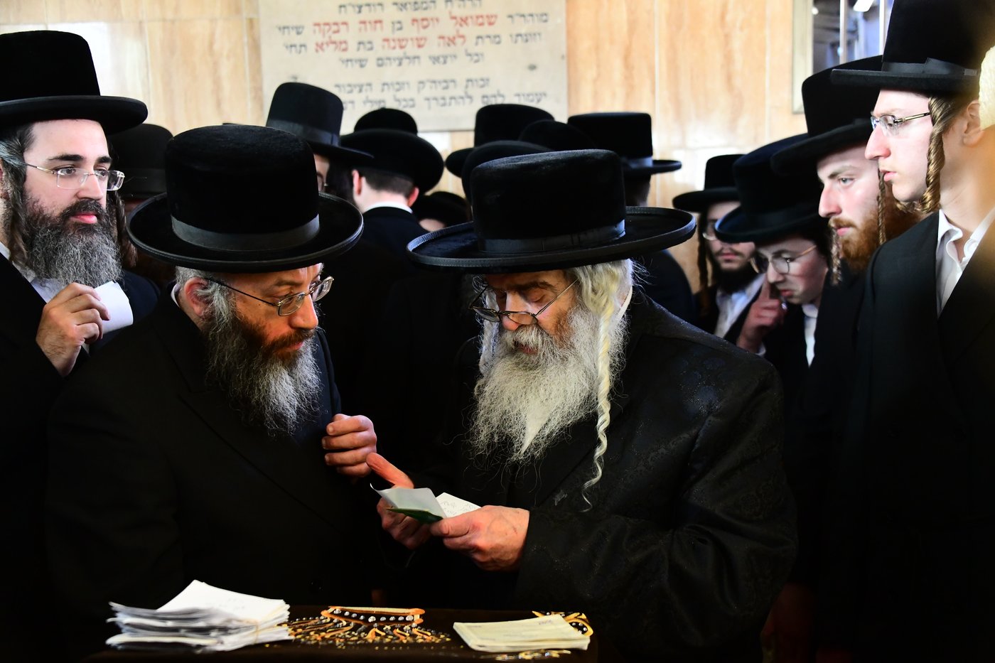 הילולא קדישא בקרעטשניף י-ם