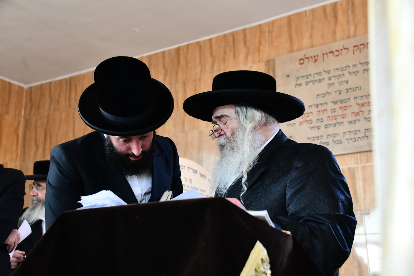 הילולא קדישא בקרעטשניף י-ם