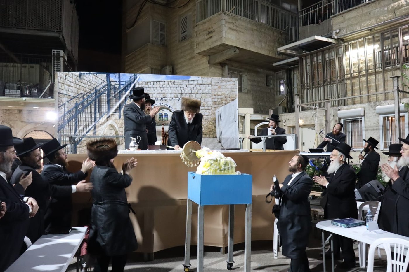 ל"ג בעומר בחצה"ק קופיטשניץ
