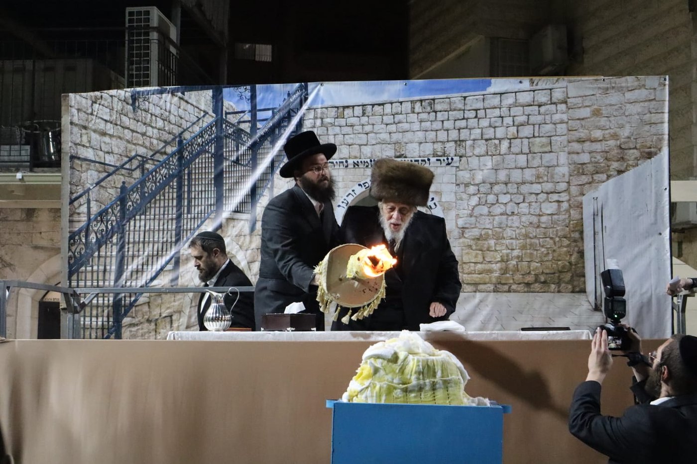 ל"ג בעומר בחצה"ק קופיטשניץ
