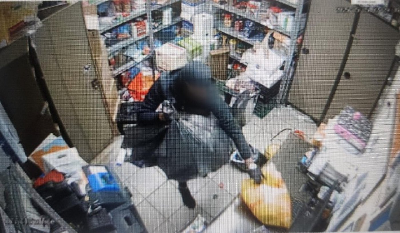 תיעוד השוד ממצלמות האבטחה בתחנת הדלק
