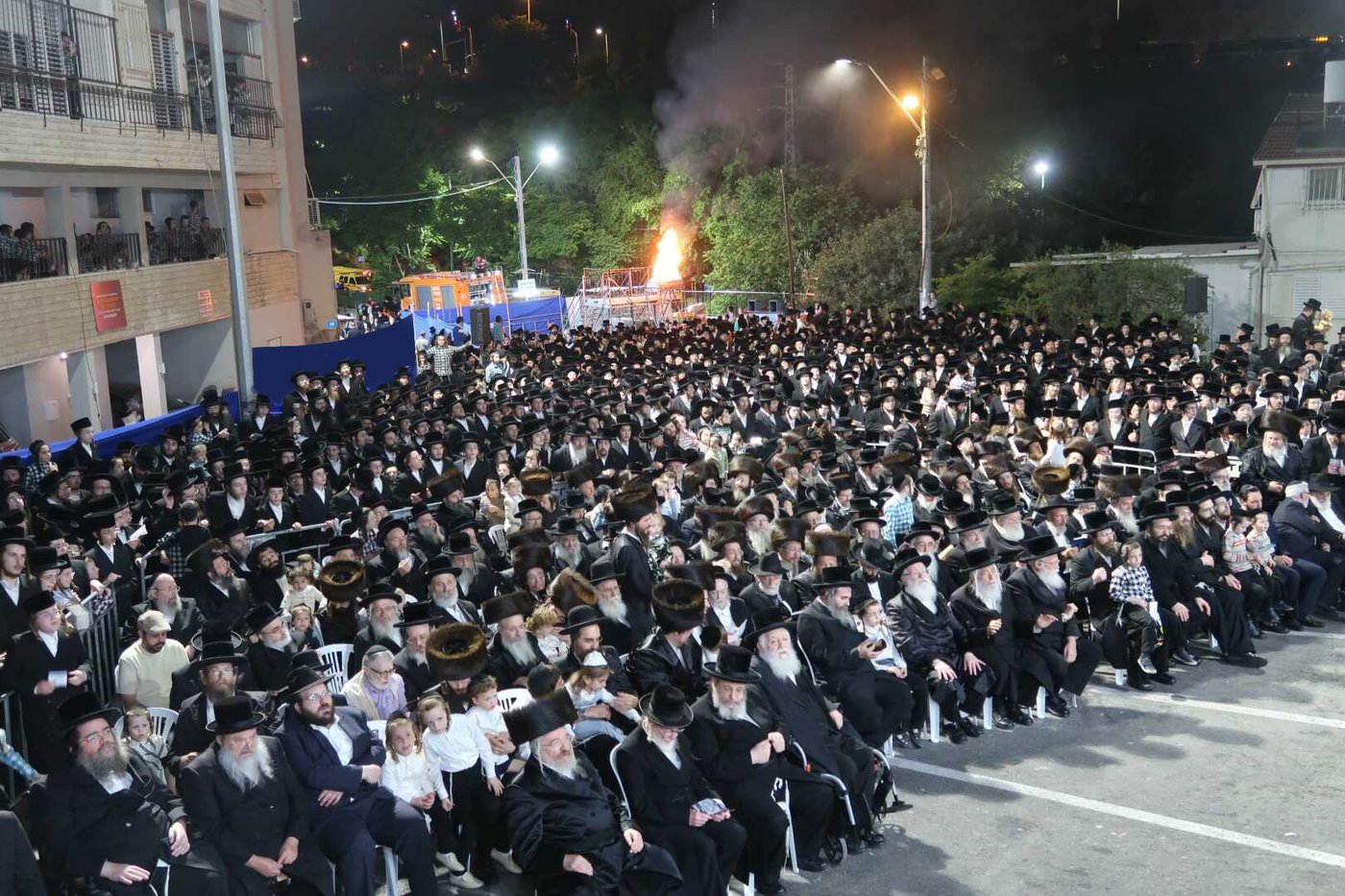 ל"ג בעומר בחצה"ק סערט ויז'ניץ