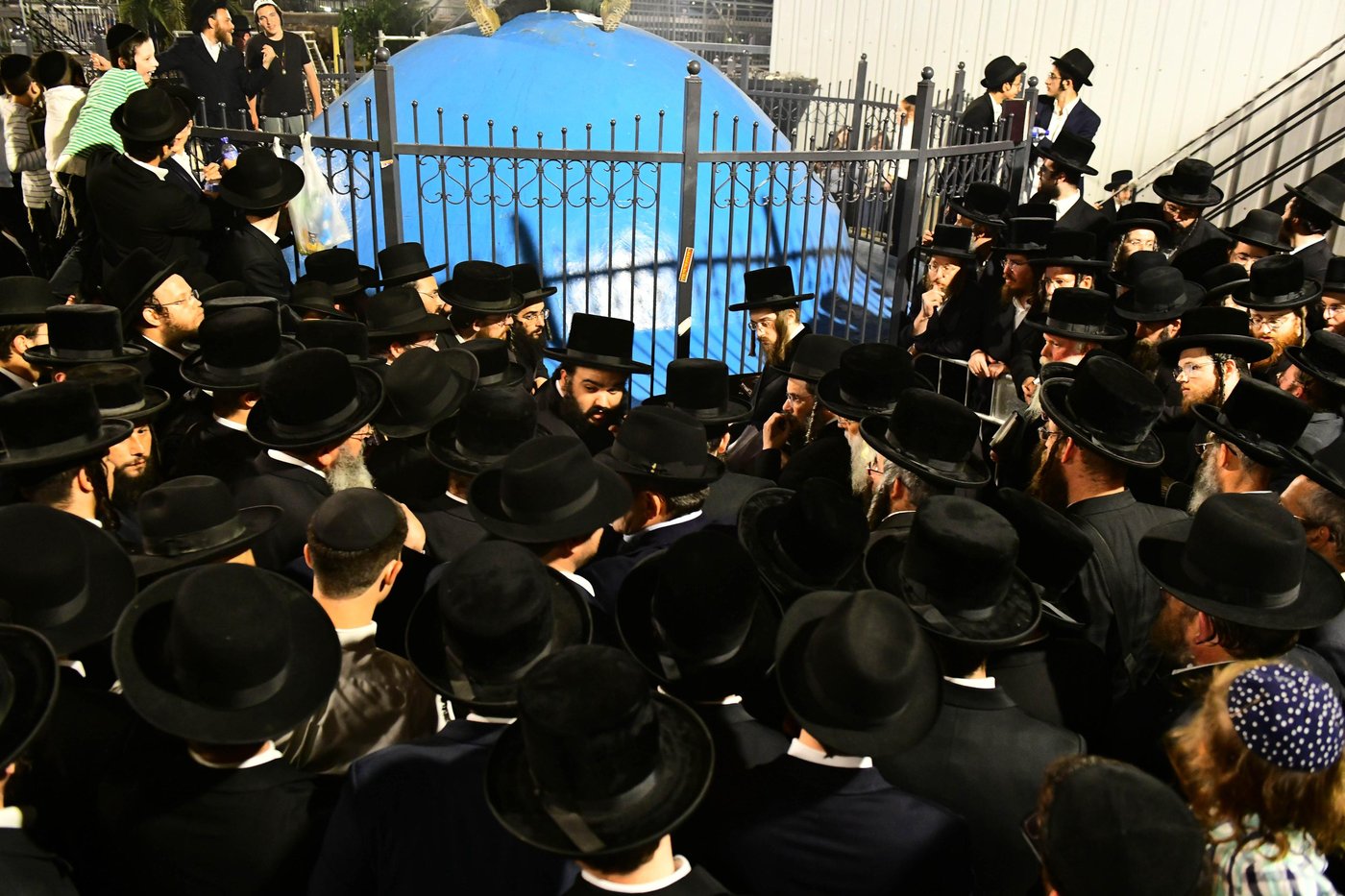 האדמו"ר מסאדיגורה באתרא קדישא מירון