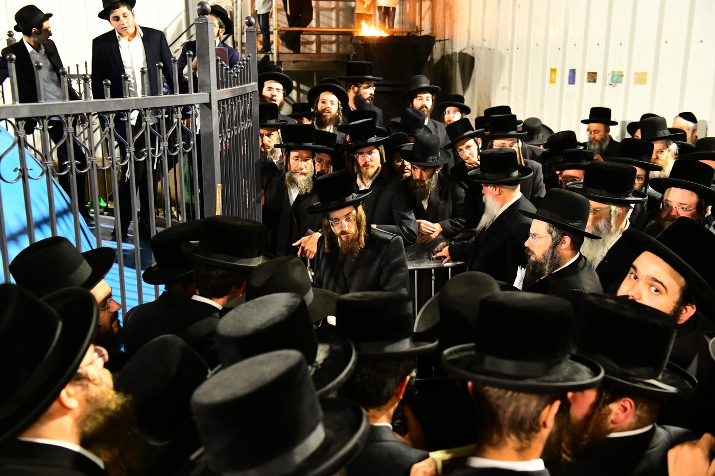 האדמו"ר מסאדיגורה באתרא קדישא מירון