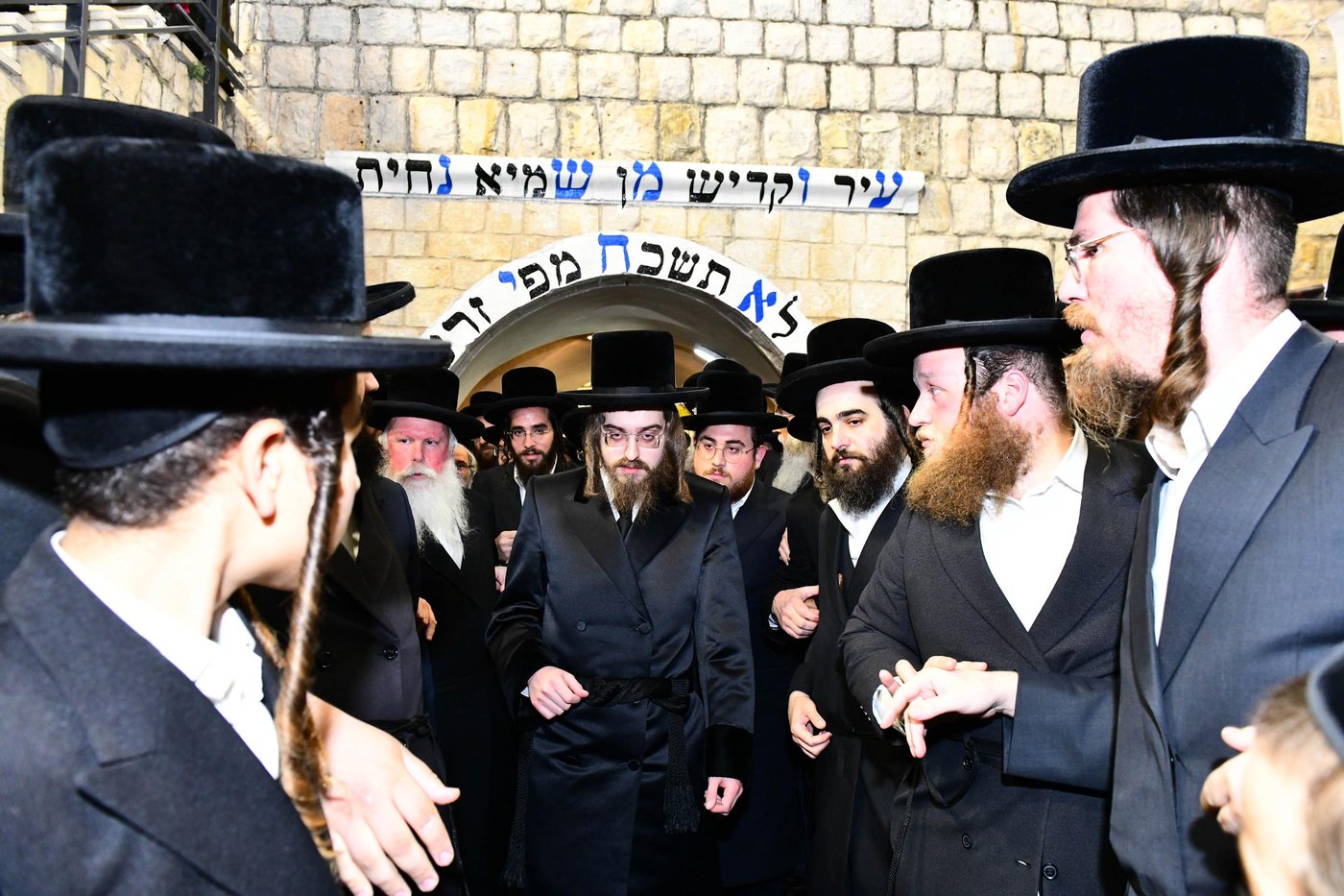 האדמו"ר מסאדיגורה באתרא קדישא מירון